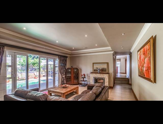 6 BEDROOM HOUSE FOR SALE IN BEDFORDVIEW